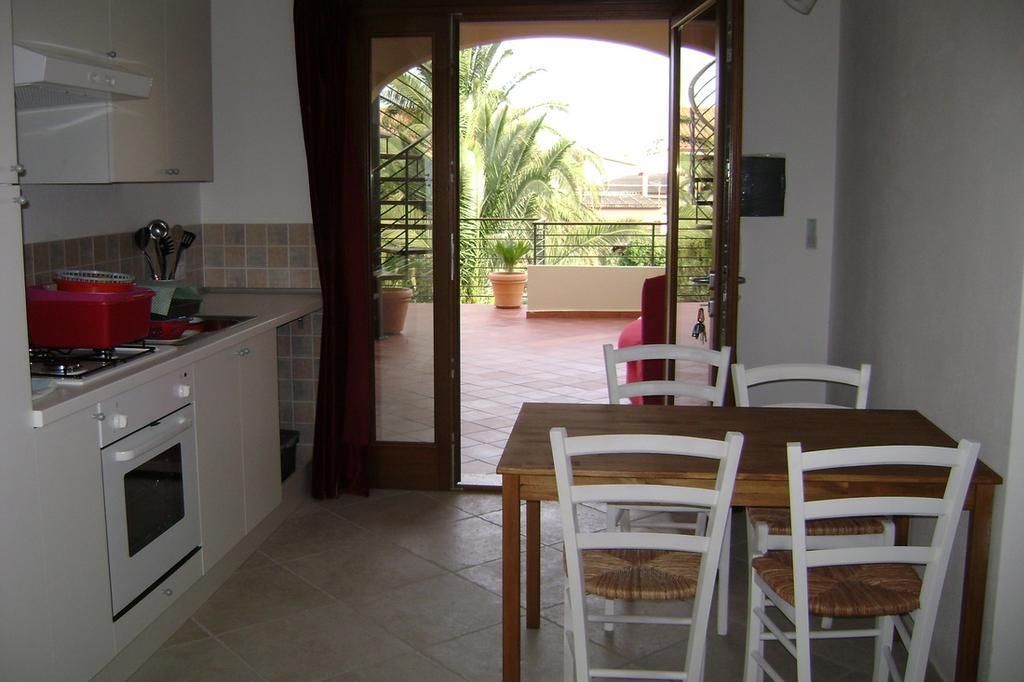 Casa Di Livia Daire SantʼAnna Arresi Dış mekan fotoğraf